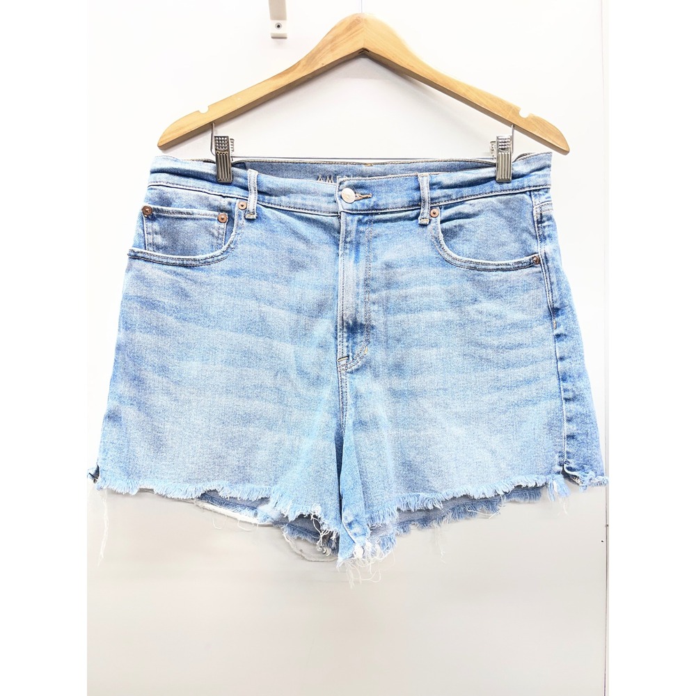 American Eagle Highest Rise 90s Boyfriend Shorts Light Wash Denim Size 14